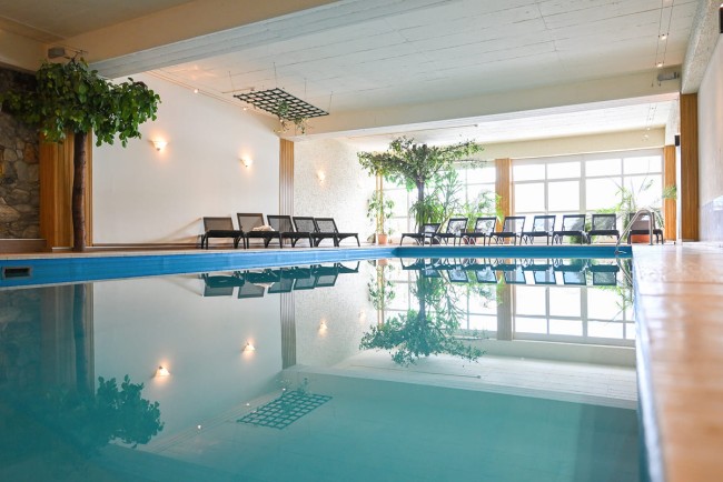 Hallenbad im Sporthotel